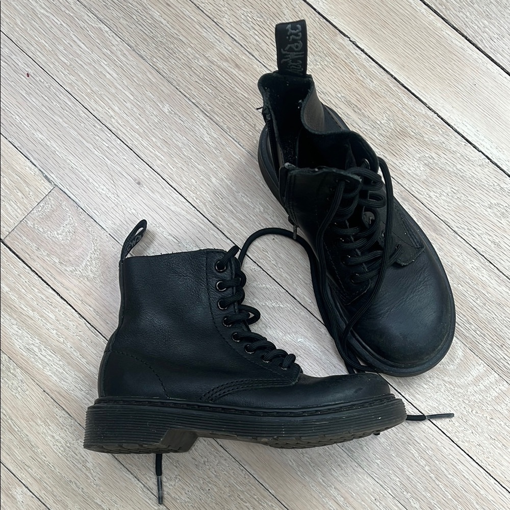 Kids Dr. Martens Black Leather Ankle Boots